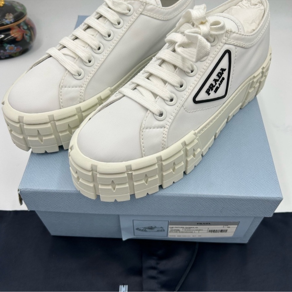 Women’s Prada double wheel chunky low top sneakers size 40 made in Italy - Picture 8 of 11